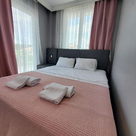 5 Mins To Airport Private Villa Room Istambul Extérieur photo