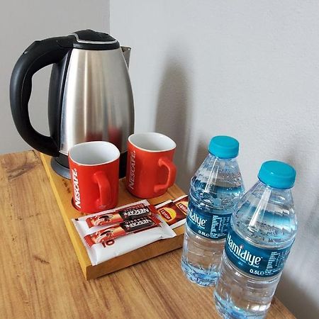 5 Mins To Airport Private Villa Room Istambul Extérieur photo